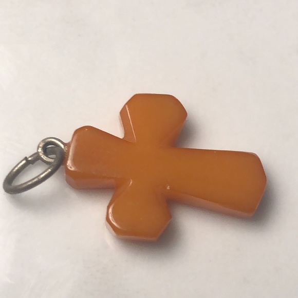 Amber cross crucifix vintage pendant bracelet charm - Picture 2 of 4